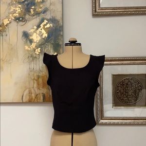 Dynamite, Small fitted top